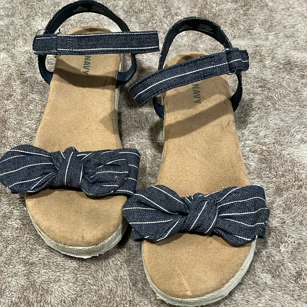 Girls sandals